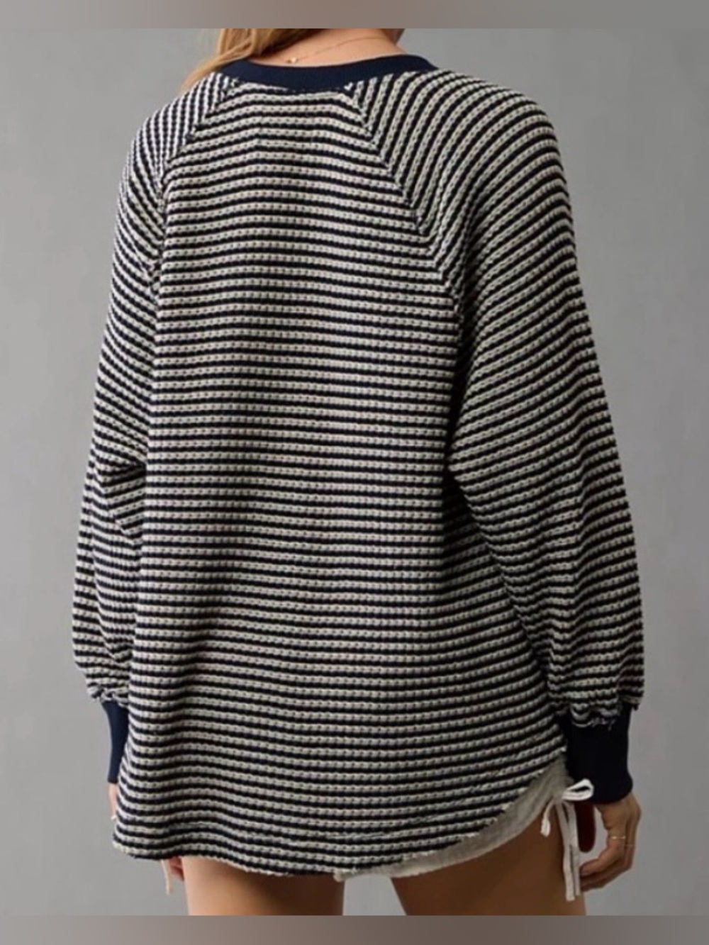 American eagle crew neck waffle oversized knit shirt.